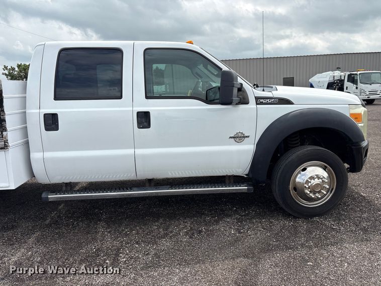 image for item EQ1458 2011 Ford F550 Super Duty  Crew Cab utility / service truck