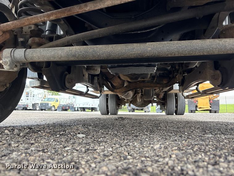 image for item EQ1458 2011 Ford F550 Super Duty  Crew Cab utility / service truck