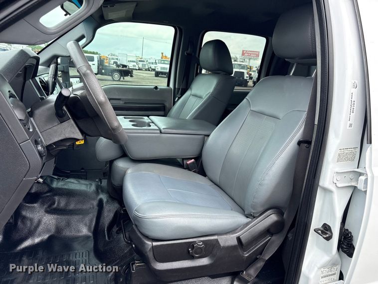 image for item EQ1458 2011 Ford F550 Super Duty  Crew Cab utility / service truck