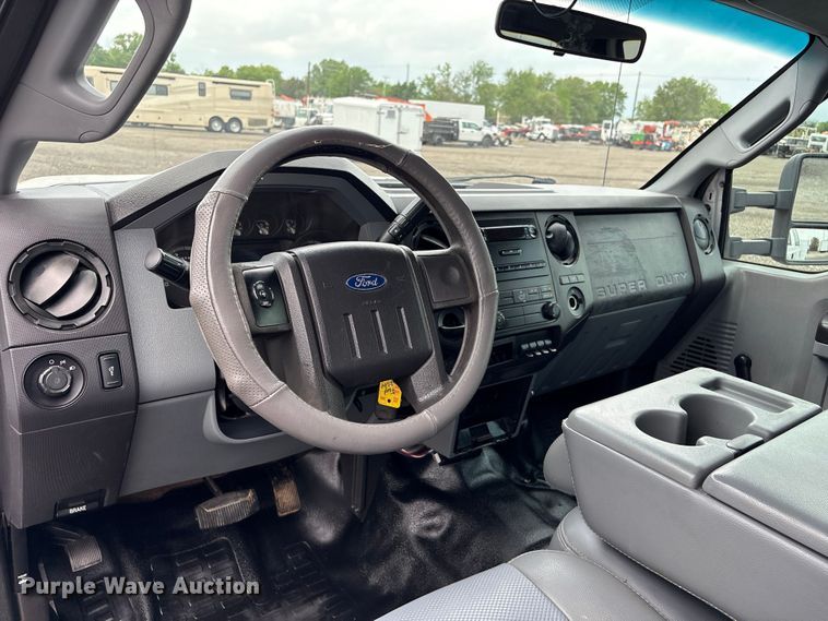 image for item EQ1458 2011 Ford F550 Super Duty  Crew Cab utility / service truck