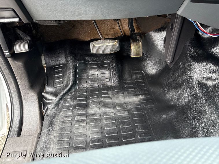 image for item EQ1458 2011 Ford F550 Super Duty  Crew Cab utility / service truck