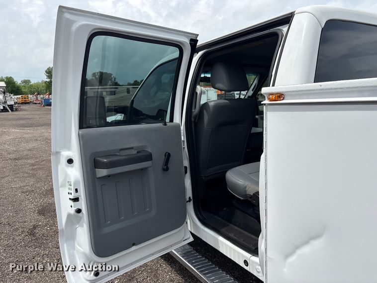 image for item EQ1458 2011 Ford F550 Super Duty  Crew Cab utility / service truck