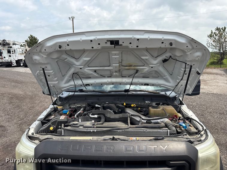 image for item EQ1458 2011 Ford F550 Super Duty  Crew Cab utility / service truck