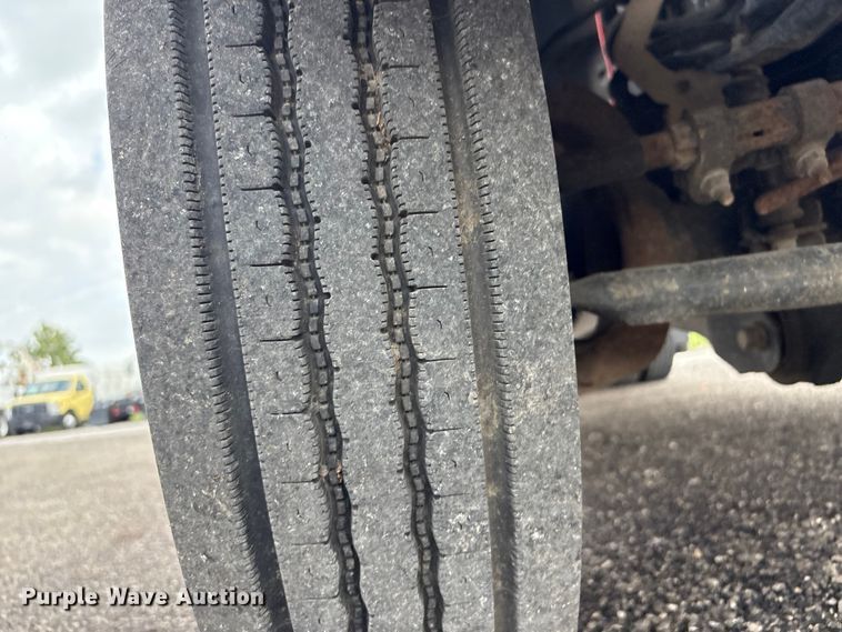 image for item EQ1458 2011 Ford F550 Super Duty  Crew Cab utility / service truck