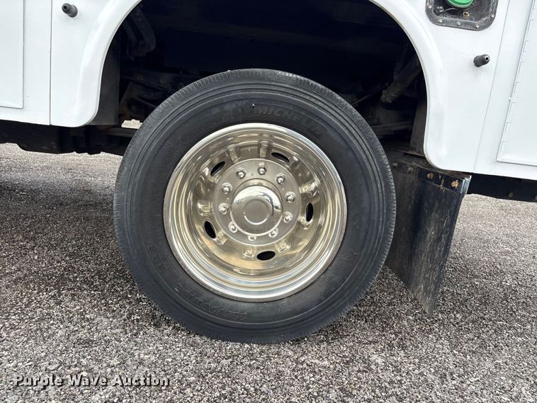 image for item EQ1458 2011 Ford F550 Super Duty  Crew Cab utility / service truck