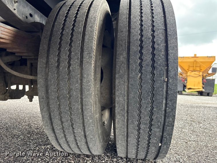 image for item EQ1458 2011 Ford F550 Super Duty  Crew Cab utility / service truck