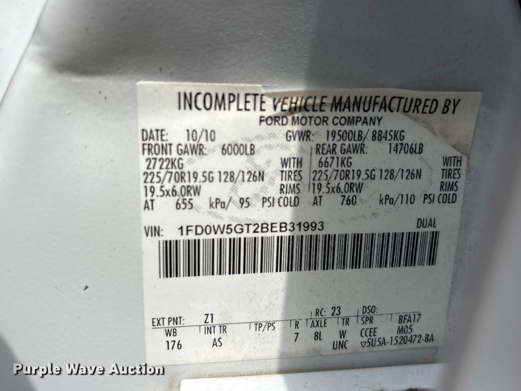 image for item EQ1458 2011 Ford F550 Super Duty  Crew Cab utility / service truck