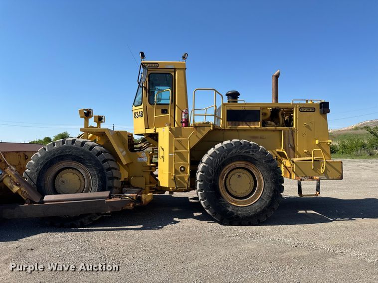 image for item ER0468 1996 Caterpillar 834B wheeled dozer