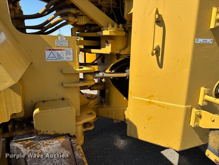image for item ER0468 1996 Caterpillar 834B wheeled dozer