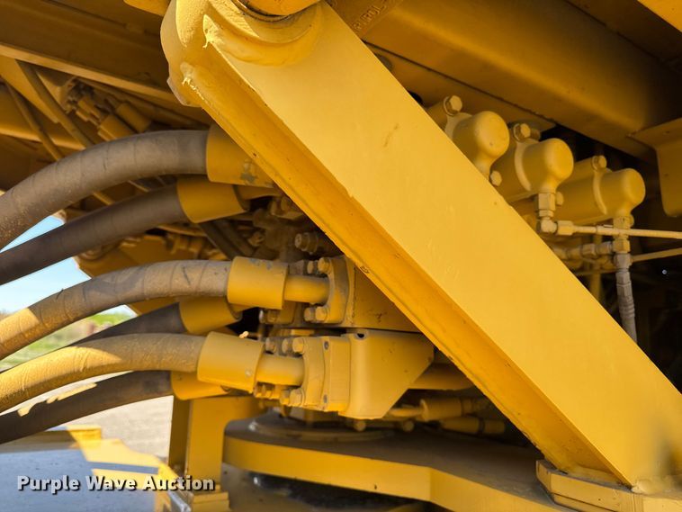 image for item ER0468 1996 Caterpillar 834B wheeled dozer