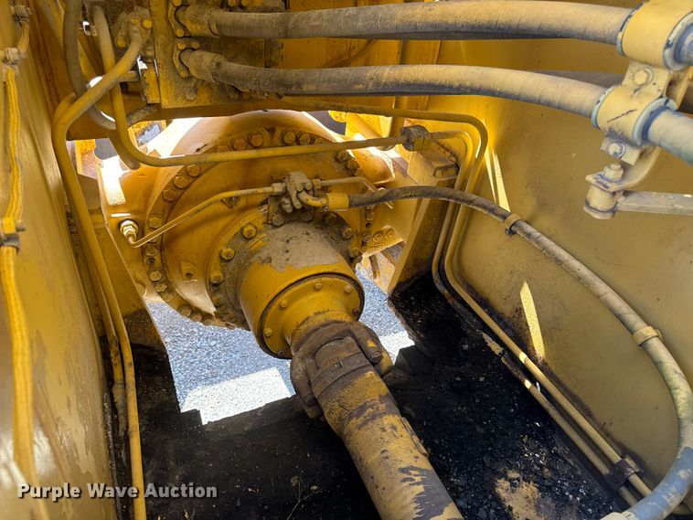 image for item ER0468 1996 Caterpillar 834B wheeled dozer