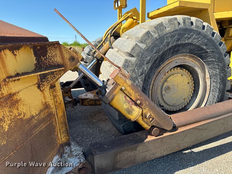 image for item ER0468 1996 Caterpillar 834B wheeled dozer