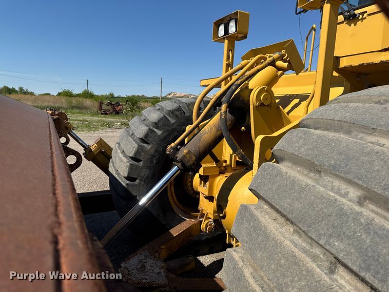 image for item ER0468 1996 Caterpillar 834B wheeled dozer