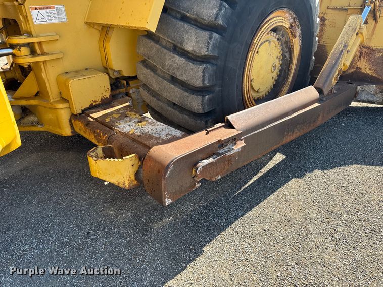image for item ER0468 1996 Caterpillar 834B wheeled dozer