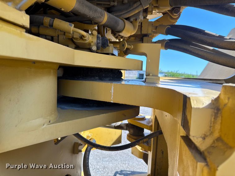 image for item ER0468 1996 Caterpillar 834B wheeled dozer
