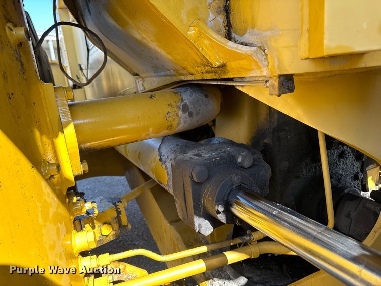 image for item ER0468 1996 Caterpillar 834B wheeled dozer