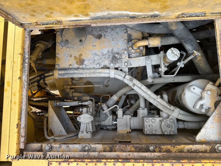 image for item ER0468 1996 Caterpillar 834B wheeled dozer
