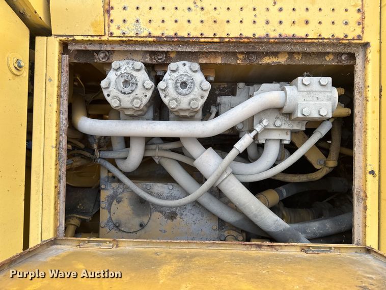 image for item ER0468 1996 Caterpillar 834B wheeled dozer
