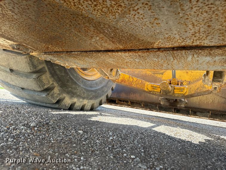 image for item ER0468 1996 Caterpillar 834B wheeled dozer