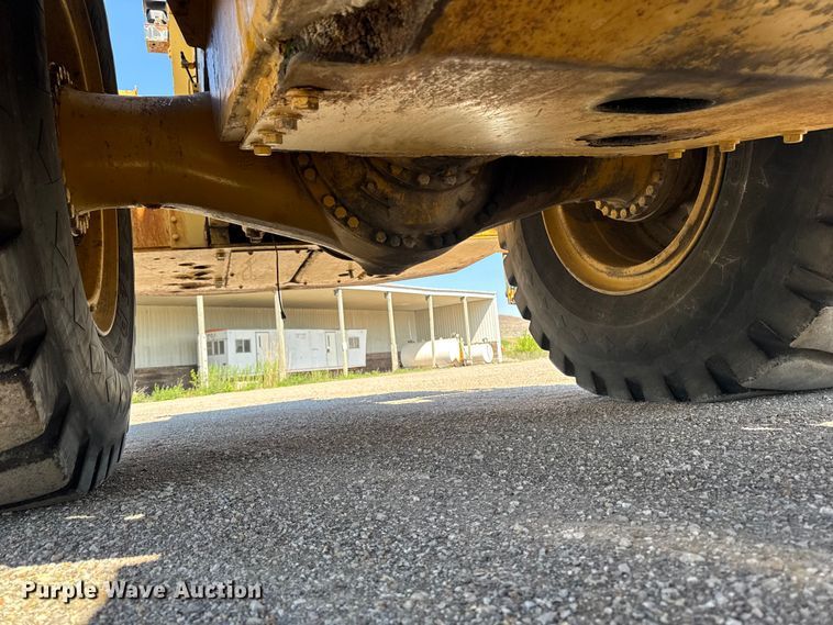 image for item ER0468 1996 Caterpillar 834B wheeled dozer