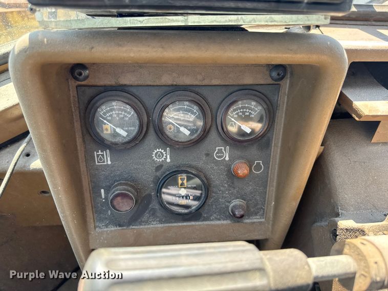 image for item ER0468 1996 Caterpillar 834B wheeled dozer