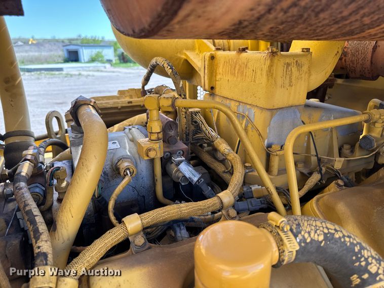 image for item ER0468 1996 Caterpillar 834B wheeled dozer