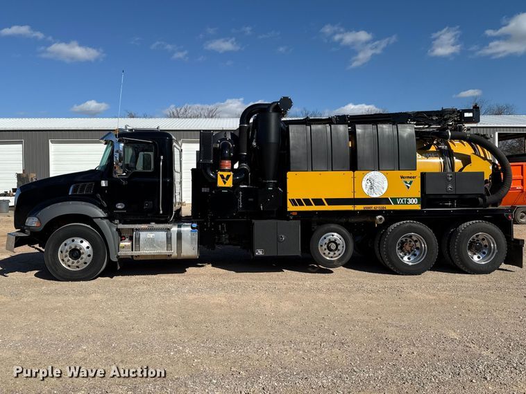 image for item ES5979 2023 Mack Granite hydrovac truck