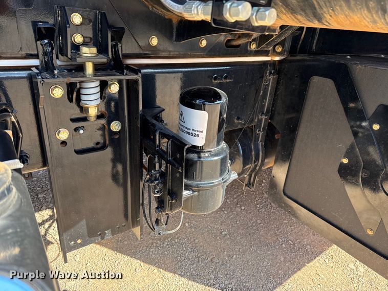 image for item ES5979 2023 Mack Granite hydrovac truck