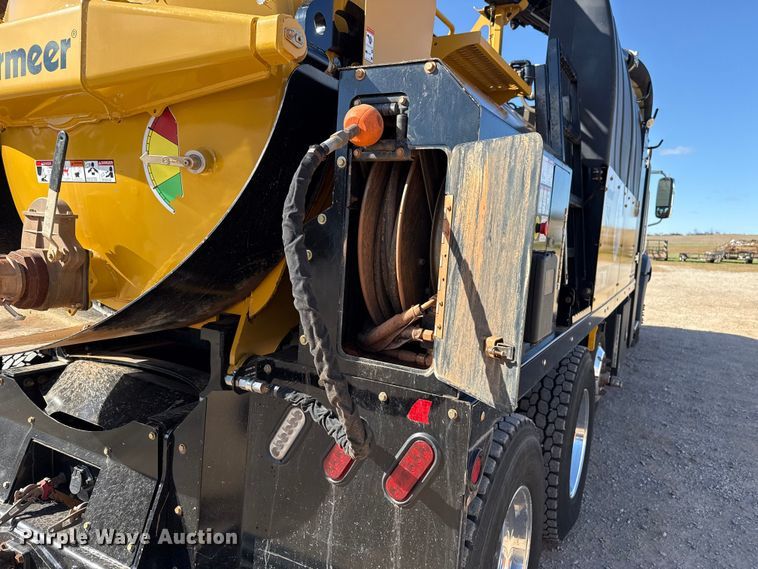 image for item ES5979 2023 Mack Granite hydrovac truck