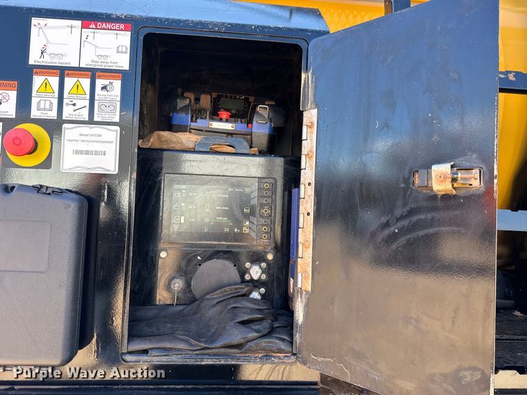 image for item ES5979 2023 Mack Granite hydrovac truck