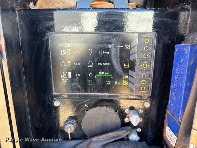 image for item ES5979 2023 Mack Granite hydrovac truck