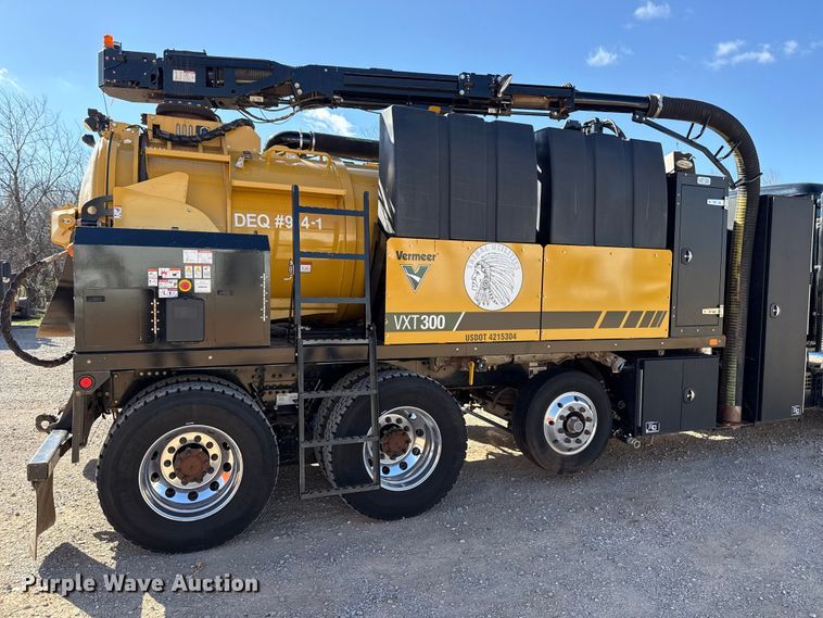 image for item ES5979 2023 Mack Granite hydrovac truck