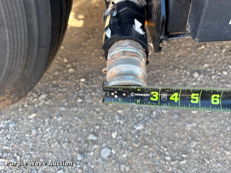 image for item ES5979 2023 Mack Granite hydrovac truck