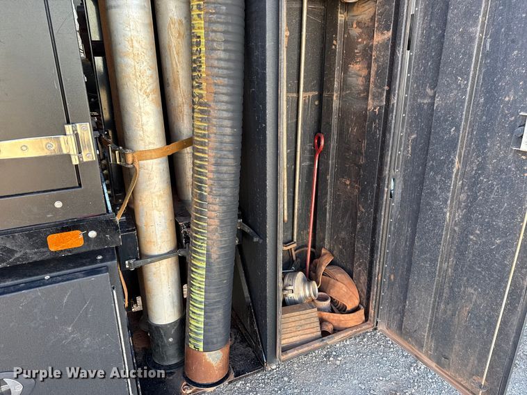 image for item ES5979 2023 Mack Granite hydrovac truck