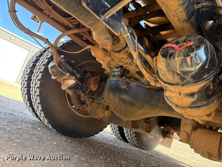 image for item ES5979 2023 Mack Granite hydrovac truck