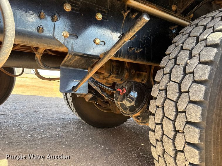 image for item ES5979 2023 Mack Granite hydrovac truck