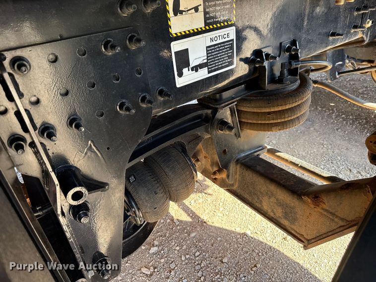 image for item ES5979 2023 Mack Granite hydrovac truck