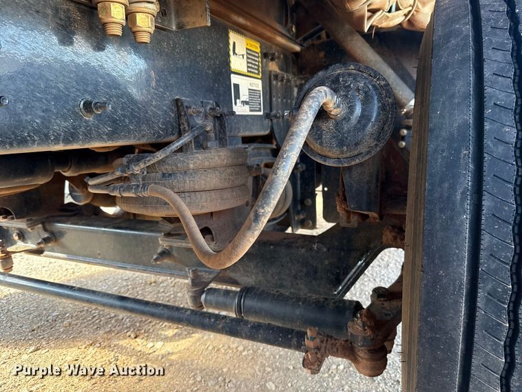 image for item ES5979 2023 Mack Granite hydrovac truck