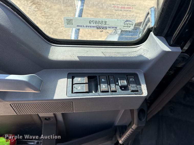 image for item ES5979 2023 Mack Granite hydrovac truck