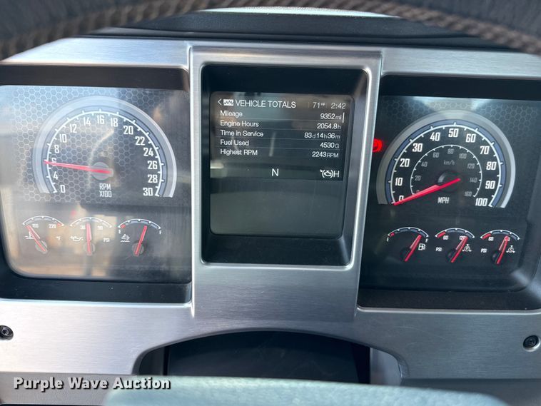 image for item ES5979 2023 Mack Granite hydrovac truck