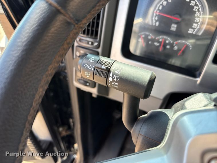 image for item ES5979 2023 Mack Granite hydrovac truck