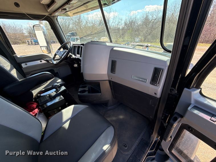 image for item ES5979 2023 Mack Granite hydrovac truck