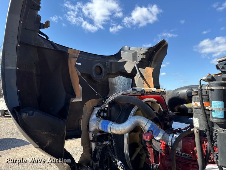 image for item ES5979 2023 Mack Granite hydrovac truck