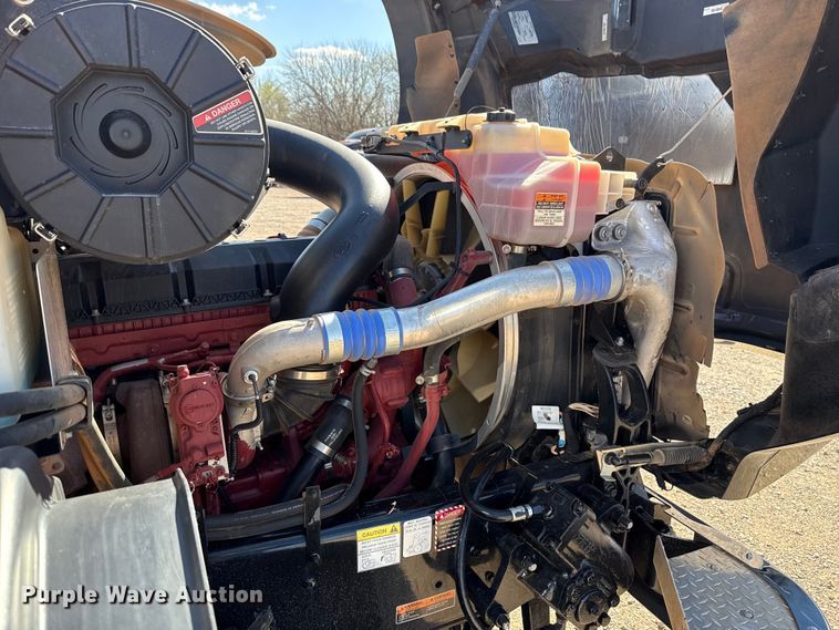 image for item ES5979 2023 Mack Granite hydrovac truck