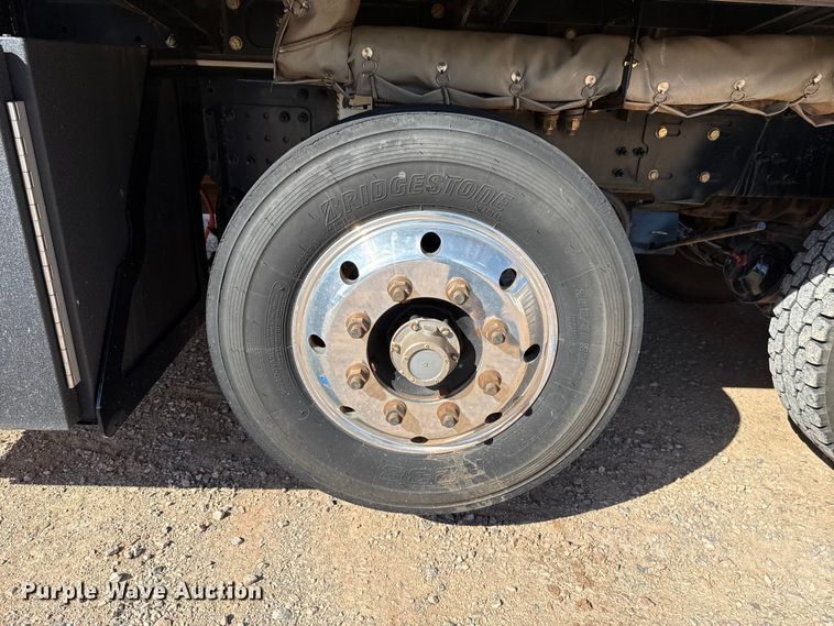 image for item ES5979 2023 Mack Granite hydrovac truck