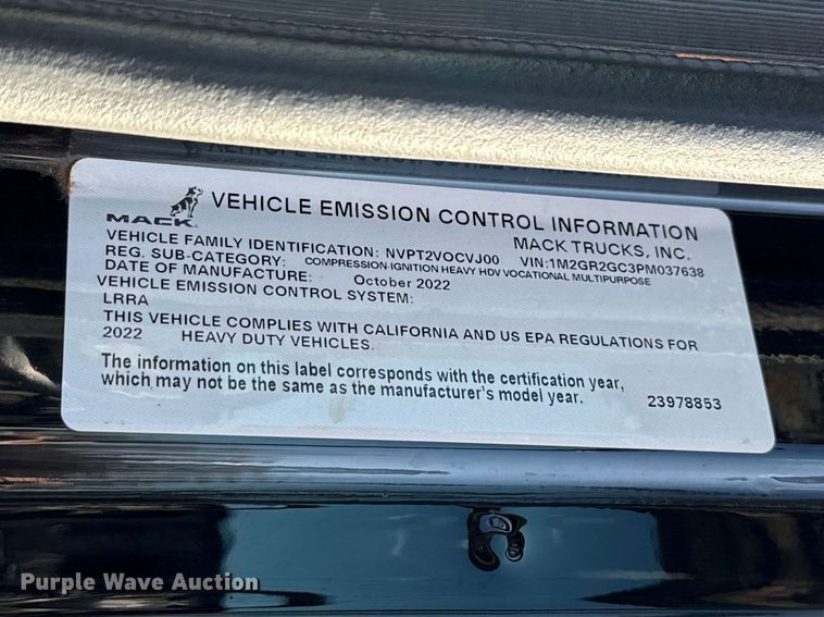 image for item ES5979 2023 Mack Granite hydrovac truck