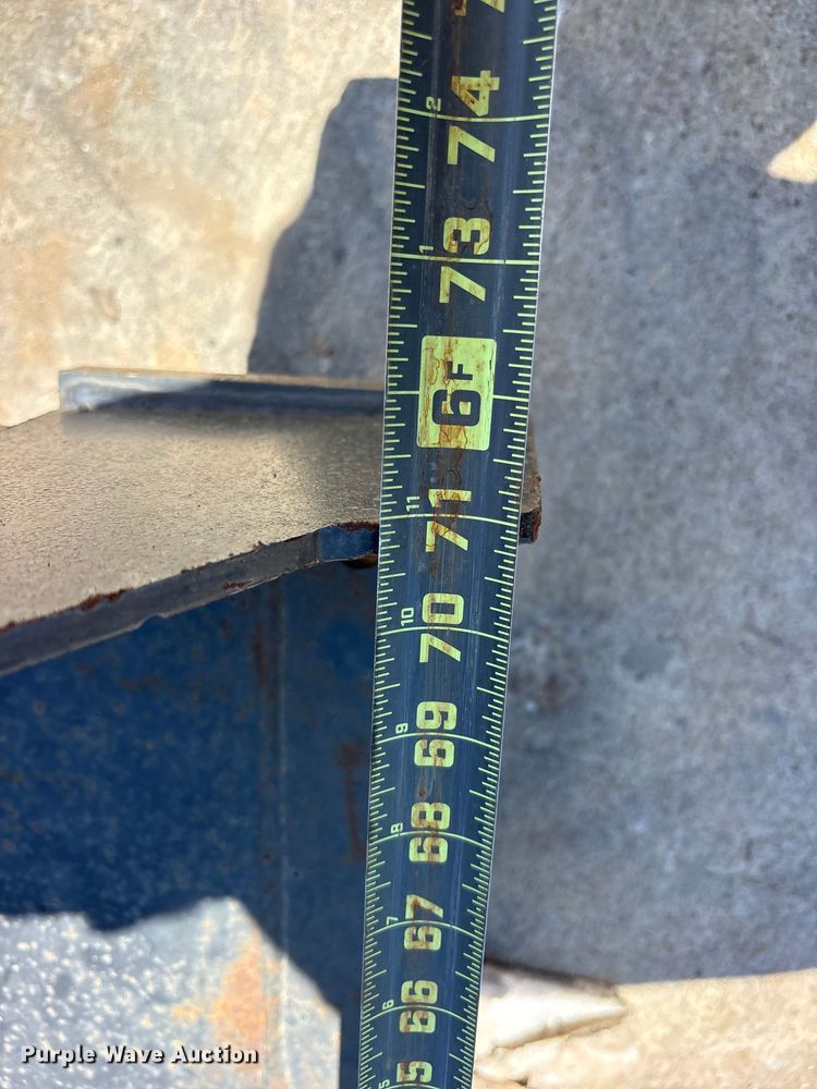 image for item ES8837 skid steer bucket