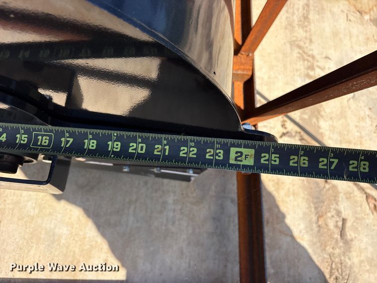 image for item ES8844 2024 AGT SSBM72 skid steer sweeper