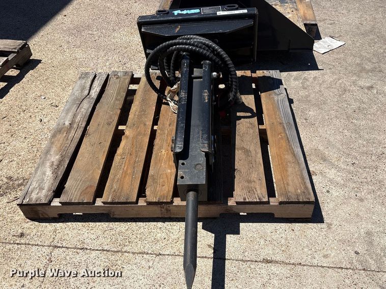 image for item ES8863 2025 Future FT-P45 skid steer breaker