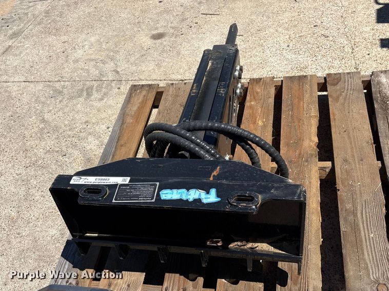 image for item ES8863 2025 Future FT-P45 skid steer breaker